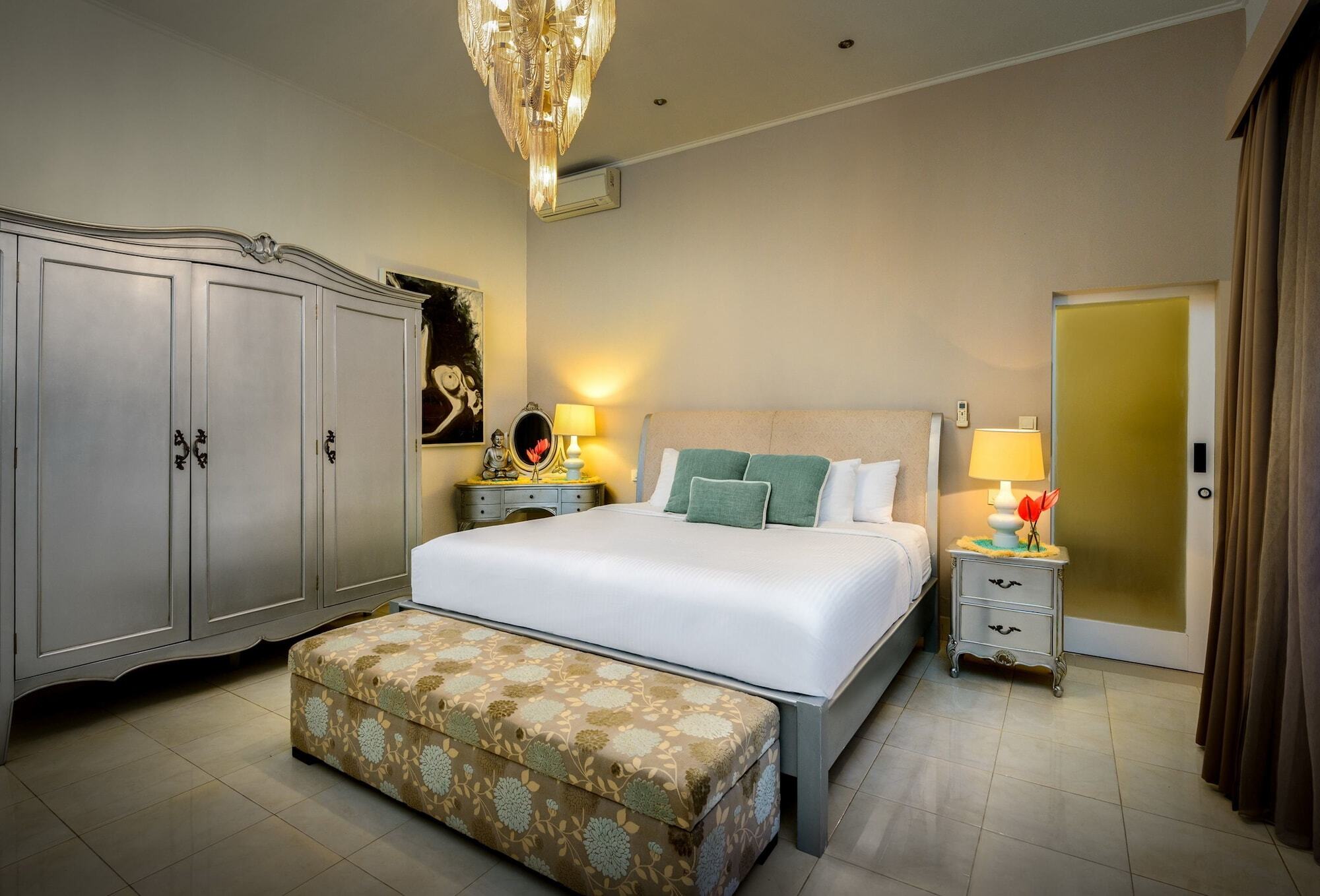 Bloom Villa Seminyak (Bali)